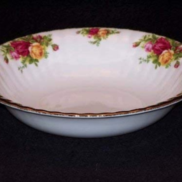 Royal Albert Old Country Roses Round SERVING BOWL - Picture 1 of 5